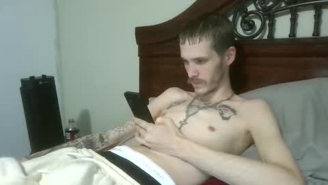 Snapshot of tootall803 chatting on February 18, 1:12 am TooTall803 online show from February 18, 1:12 am