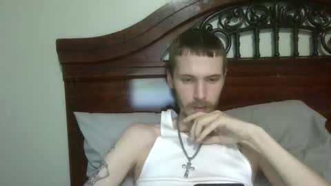 Snapshot of tootall803 chatting on February 21, 12:33 am TooTall803 online show from February 21, 12:33 am