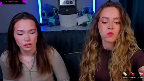 Snapshot of top_twins chatting on May 30, 6:54 am Yara online show from May 30, 6:54 am
