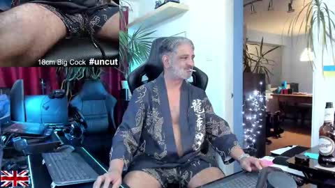 topalphaboss online show from December 22, 12:18 am