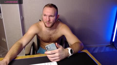 Snapshot of toress1 chatting on January 7, 6:03 pm Glebaty online show from January 7, 6:03 pm