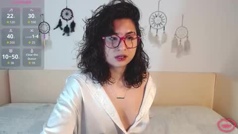 tori_just online show from October 10, 5:34 pm