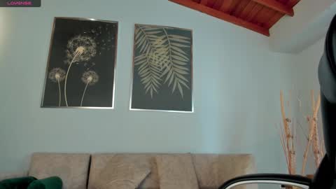 Tori Cross online show from January 21, 3:21 pm