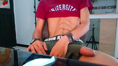 Enzo Moretti online show from October 25, 1:46 am