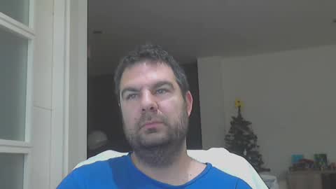 Snapshot of tork83 chatting on December 28, 6:06 am Tork 83 online show from December 28, 6:06 am
