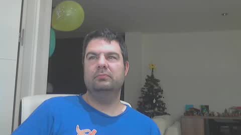 Snapshot of tork83 chatting on January 5, 6:46 am Tork 83 online show from January 5, 6:46 am
