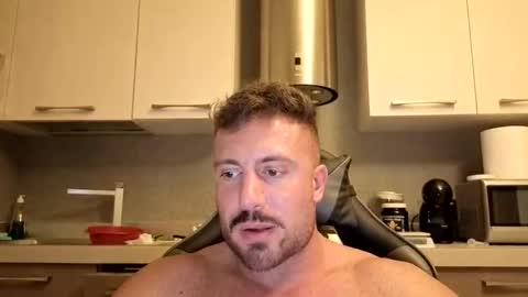 Snapshot of toro_arrapato chatting on May 26, 2:07 am toro_arrapato online show from May 26, 2:07 am
