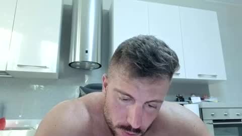 Snapshot of toro_arrapato chatting on June 17, 6:09 pm toro_arrapato online show from June 17, 6:09 pm