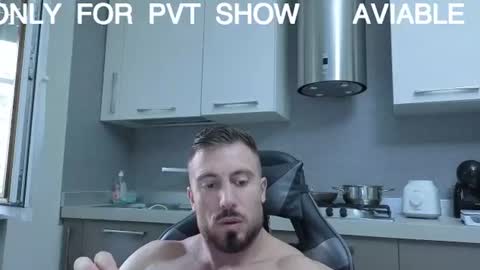 Snapshot of toro_arrapato chatting on July 13, 9:23 am toro_arrapato online show from July 13, 9:23 am