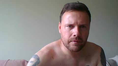 Snapshot of torth666 chatting on June 15, 8:49 am torth666 online show from June 15, 8:49 am