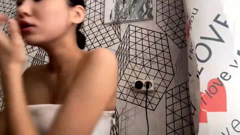 Julia online show from December 20, 7:37 am