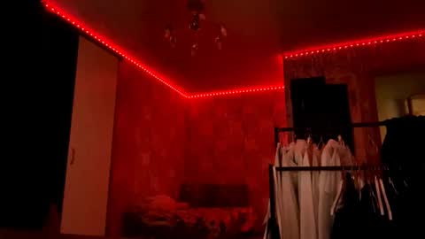 Julia online show from December 22, 12:13 pm