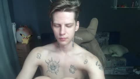 Snapshot of tosssska20 chatting on June 4, 1:39 pm Toshka online show from June 4, 1:39 pm
