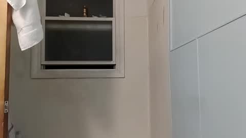 totallyawesome_65 online show from April 7, 2:23 am