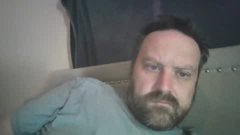 Snapshot of totalpackage2089 chatting on May 17, 5:31 pm Big Daddy Balls online show from May 17, 5:31 pm