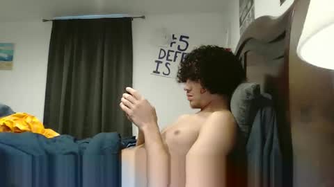 Snapshot of totxxx335 chatting on December 17, 9:32 pm totxxx335 online show from December 17, 9:32 pm