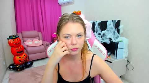 Touch The Heart online show from November 6, 3:29 am