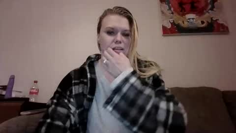 tough_as_scars online show from December 1, 1:32 am