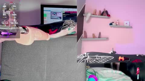 touk_kira online show from September 12, 3:01 pm