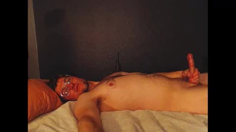 Snapshot of towerofalex chatting on December 15, 5:34 am towerofalex online show from December 15, 5:34 am