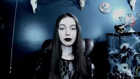 toxicdomme online show from December 17, 7:53 pm