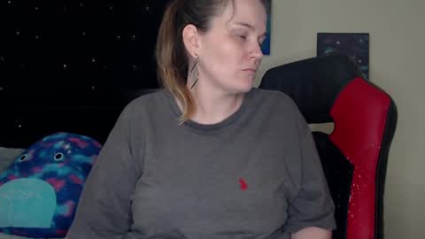 Lilly Miss Mistress Goddess Maam Queen Boss online show from December 17, 7:40 am