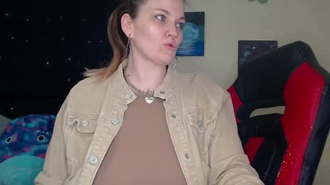 Lilly Miss Mistress Goddess Maam Queen Boss online show from December 21, 8:28 am