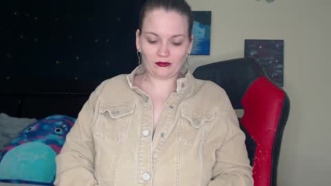 Lilly Miss Mistress Goddess Maam Queen Boss online show from January 1, 9:17 am