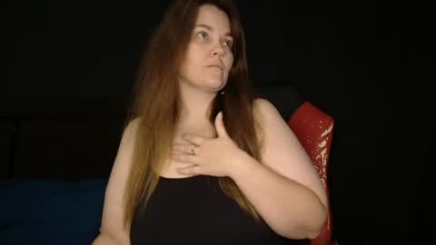 Snapshot of toxiclilly chatting on July 19, 8:01 pm Lilly Miss Mistress Goddess Maam Queen Boss online show from July 19, 8:01 pm