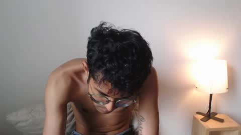 Snapshot of toy_sweet chatting on July 2, 6:03 pm Xander online show from July 2, 6:03 pm