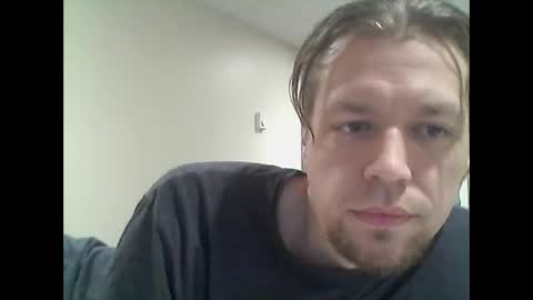 Snapshot of tpete119 chatting on January 13, 6:06 am Shooter McGavin online show from January 13, 6:06 am