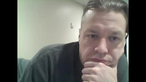 Snapshot of tpete119 chatting on January 24, 8:13 am Shooter McGavin online show from January 24, 8:13 am