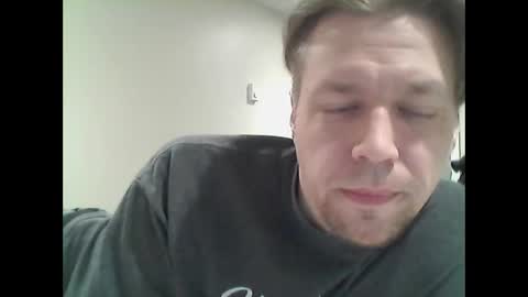 Snapshot of tpete119 chatting on February 13, 5:37 am Shooter McGavin online show from February 13, 5:37 am