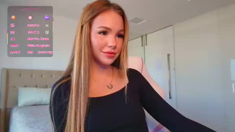 Snapshot of tracy_tay1or chatting on June 10, 1:21 pm Tracy GMT2 Mon 3 AM - 4 PM Tue 3 AM - 4 PM Wed 3 AM - 4 PM Thur 3 AM - 4 PM Fri 3 AM - 4 PM online show from June 10, 1:21 pm