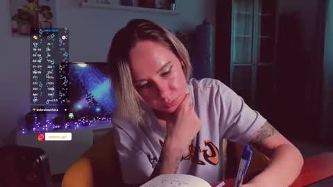 Hey my name is Kiri Kiri online show from September 27, 4:01 pm