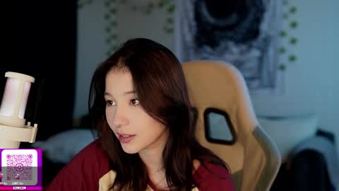 Snapshot of traharaaa chatting on September 22, 4:09 pm Ariana and Erik online show from September 22, 4:09 pm