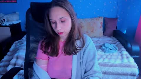 Kate online show from September 25, 9:35 am