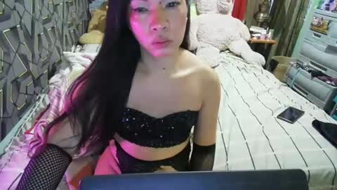 Snapshot of trannybigcockasianxxx chatting on May 10, 9:25 am Valletta online show from May 10, 9:25 am