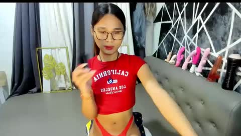 Snapshot of transbigcockselfsucker chatting on June 19, 8:40 am GEN LUXS online show from June 19, 8:40 am