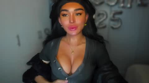 ALMIGHTY GODDESS VALENTINA online show from January 1, 5:44 pm