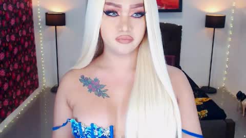 KYLIE BELLA  TS online show from July 1, 2:46 am