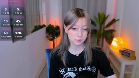 Snapshot of trapsaintgirl chatting on February 23, 8:22 pm Nyuta Hartmann online show from February 23, 8:22 pm