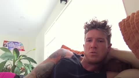 trash_man1989 online show from November 16, 7:19 pm