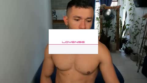 Snapshot of travis_bakerr chatting on February 23, 4:13 pm travis bakerr online show from February 23, 4:13 pm