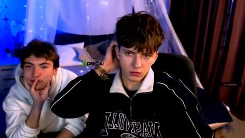 Snapshot of travis_wolf_ chatting on November 30, 8:02 pm Travis online show from November 30, 8:02 pm