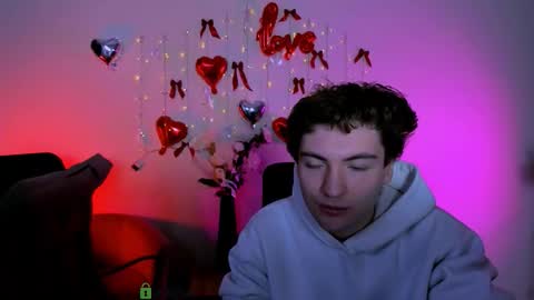 Travis online show from March 1, 9:55 am