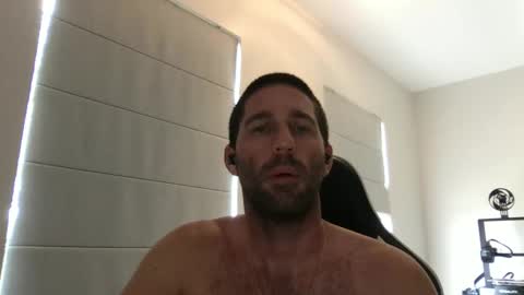 TravisKenn online show from February 25, 5:36 pm