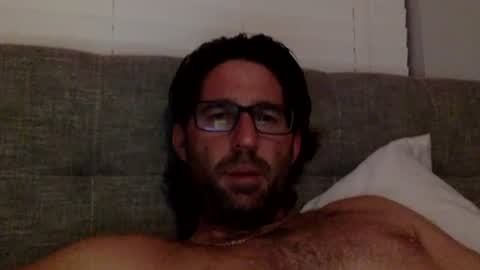 TravisKenn online show from February 20, 2:30 am