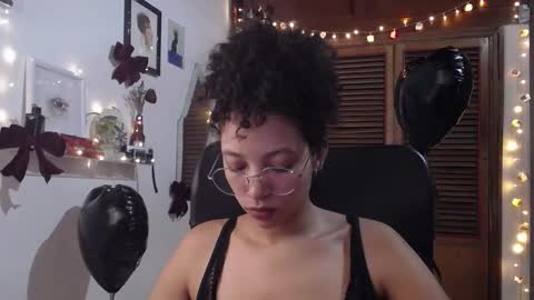 Emily online show from February 10, 10:09 pm