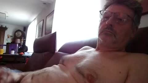 Snapshot of trebgeis1 chatting on July 15, 12:10 pm trebgeis1 online show from July 15, 12:10 pm